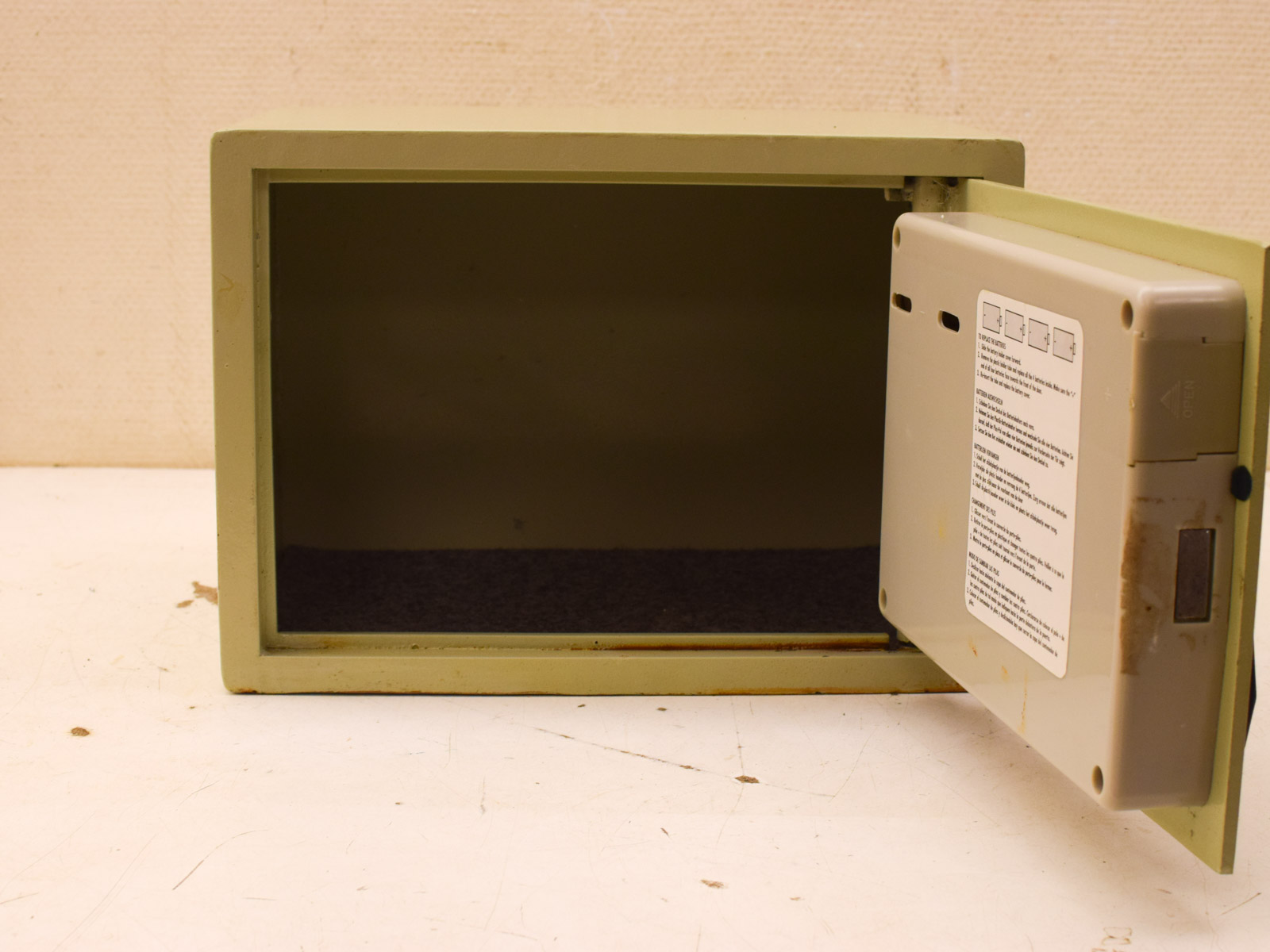 Alternative view of Top Craft metalen kluis 52359