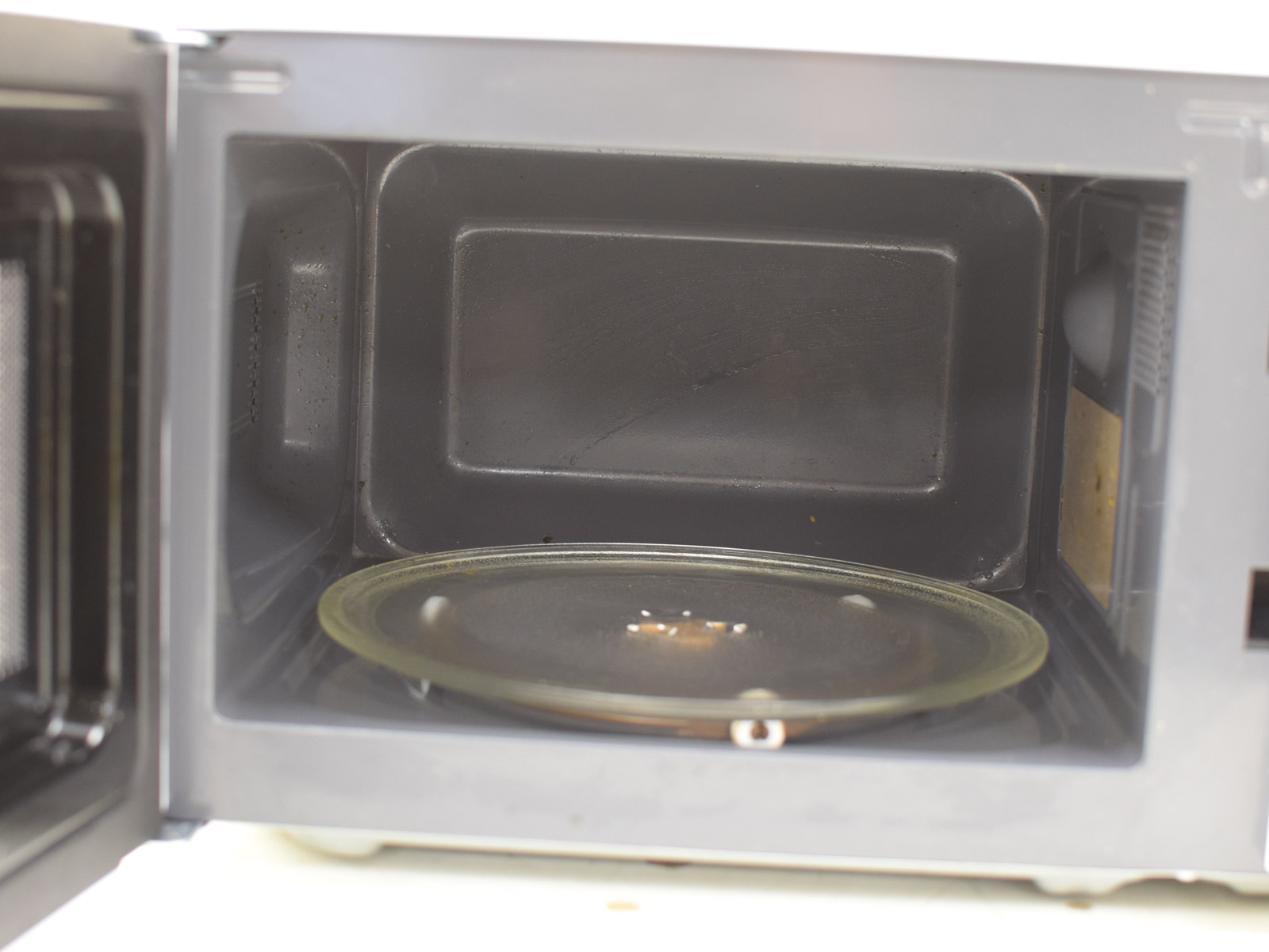 Alternative view of Panasonic Magnetron 52364