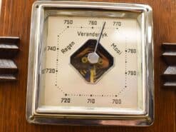 Alternative view of Barometer 52833