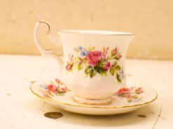 Royal Albert porseleinen kop en schotel 54210 - Afbeelding 2